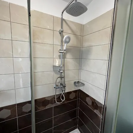 Bllaca * Αλέσιον